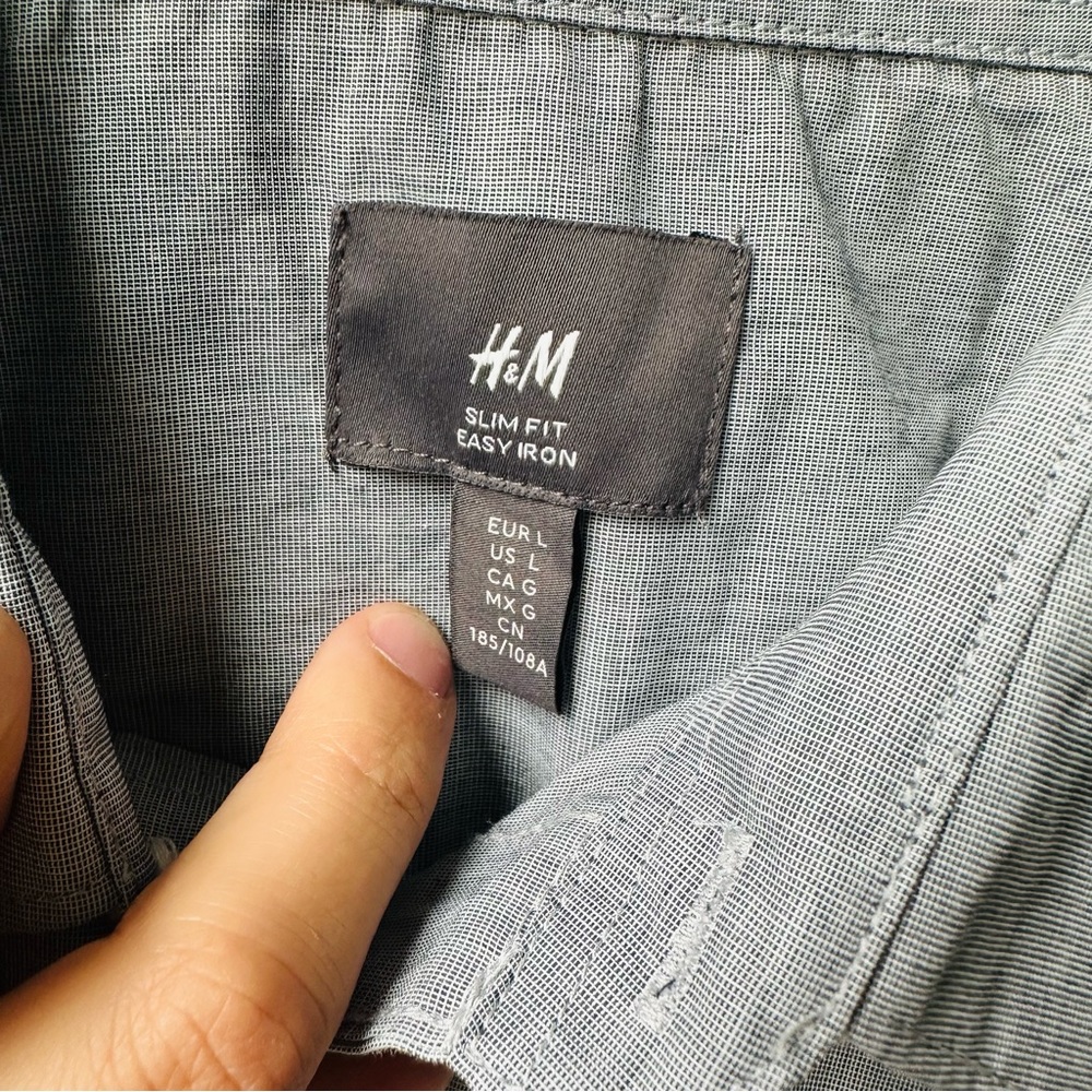 H&M Slim Fit Dress Shirt - Picture 5 of 5